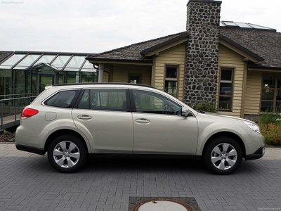 Subaru Outback 2011 puzzle 682833