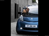 Peugeot iOn 2011 stickers 683273