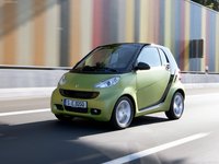 Smart fortwo 2011 Poster 684673