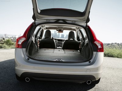 Volvo V60 2011 Poster 684787