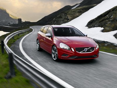 Volvo V60 R-Design 2011 puzzle 684802