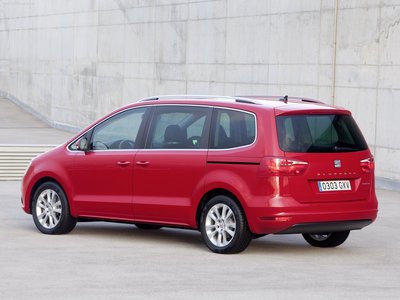 Seat Alhambra 2011 Poster 684985