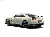 Nissan GT-R 2011 Mouse Pad 685586