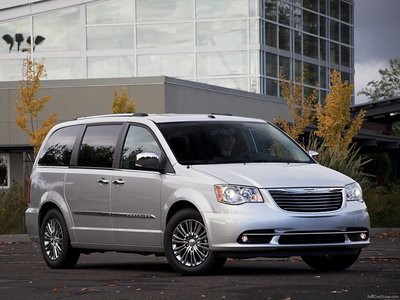 Chrysler Town and Country 2011 canvas poster
