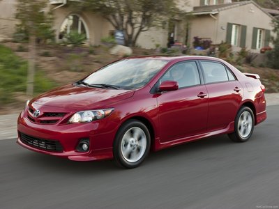 Toyota Corolla 2011 puzzle 686674