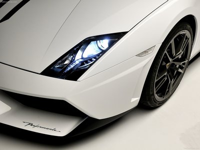 Lamborghini Gallardo LP570-4 Spyder Performante 2011 mouse pad