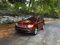 Jeep Compass 2011 Poster 690430