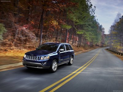Jeep Compass 2011 Poster 690436