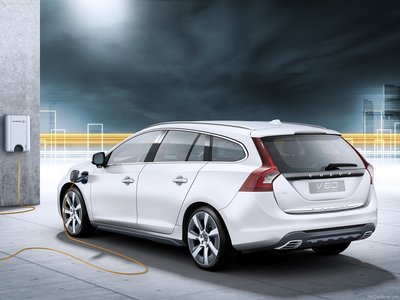 Volvo V60 Plug-in Hybrid 2013 magic mug #NC236917