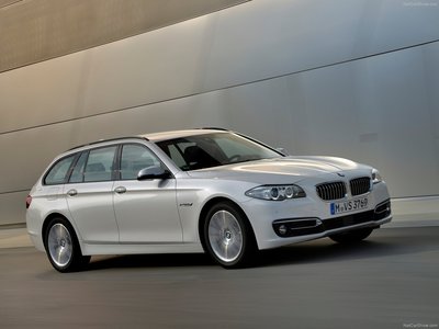 BMW 520d Touring 2015 poster