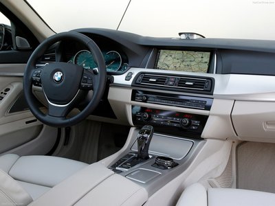 BMW 5 Series Touring 2014 tote bag