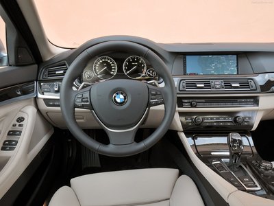 BMW 5 ActiveHybrid 2013 mouse pad
